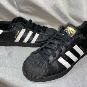 Adidas men’s black white stripes new size 7